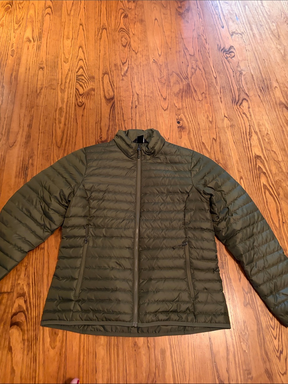 Eddie Bauer Olive Women's Lightweight Packable Puffer Jacket
